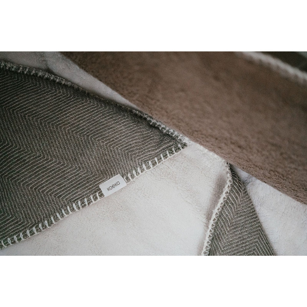 Koeka Omslagdoek Teddy Montreal Moss - 100x100cm